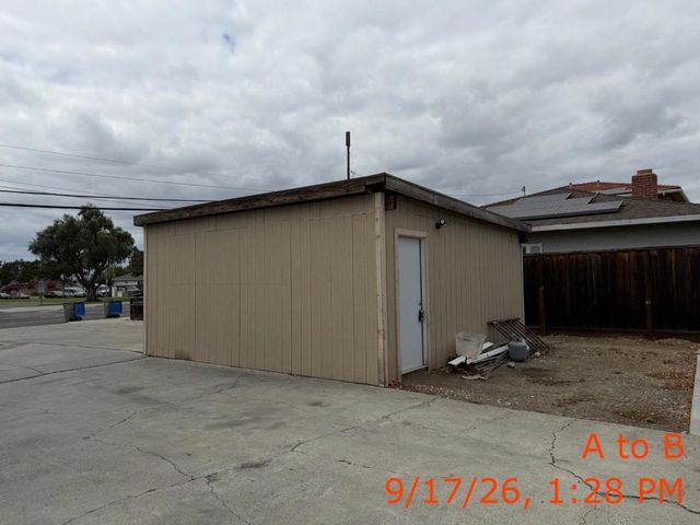 538 N White Road, San Jose, CA 95127