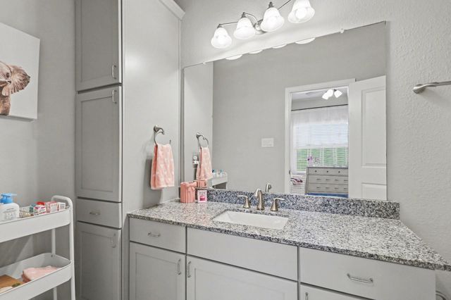 1538 Dian Street B, Houston, TX 77008