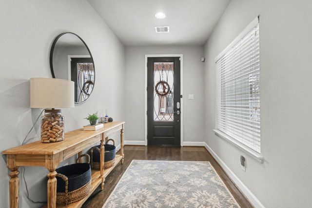 1538 Dian Street B, Houston, TX 77008