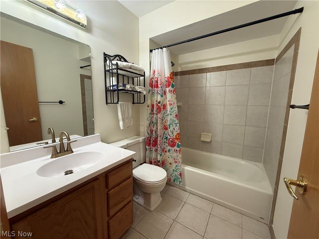 9307 Munich Drive, Parma, OH 44130