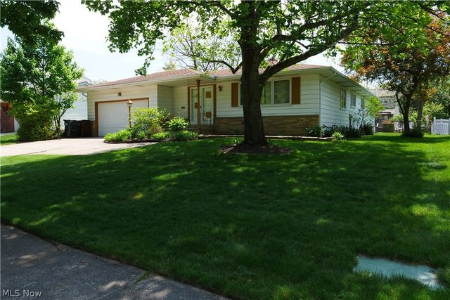 9307 Munich Drive, Parma, OH 44130