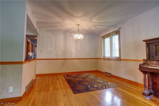 9307 Munich Drive, Parma, OH 44130