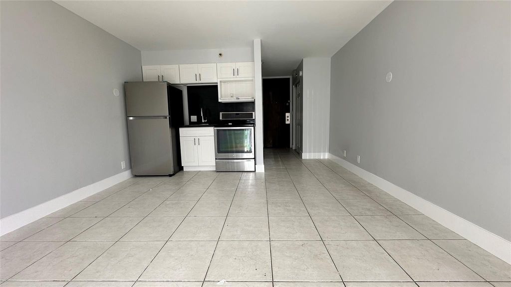 16450 NW 2nd Avenue, Miami, FL 33169