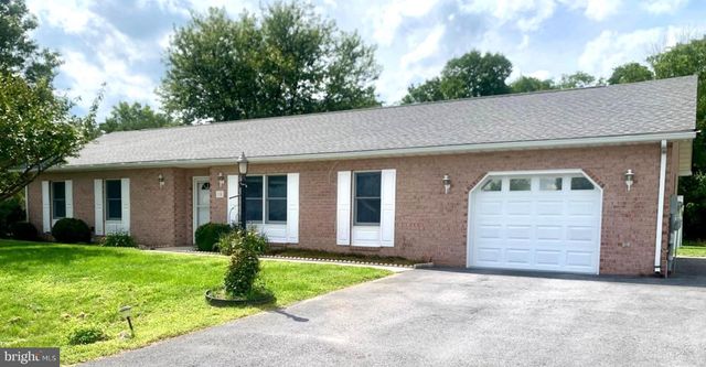 15 PLANTATION DR, Hagerstown, MD 21740