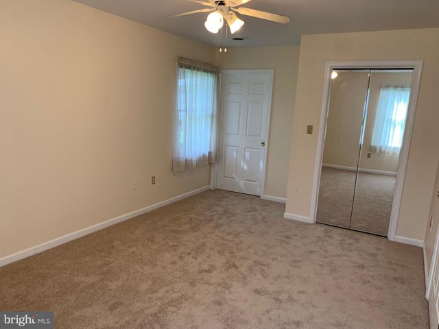 15 PLANTATION DR, Hagerstown, MD 21740