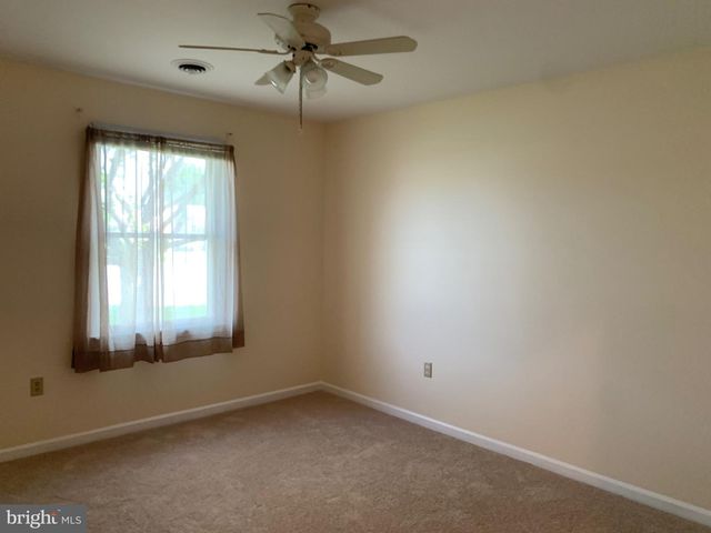 15 PLANTATION DR, Hagerstown, MD 21740