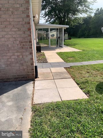 15 PLANTATION DR, Hagerstown, MD 21740