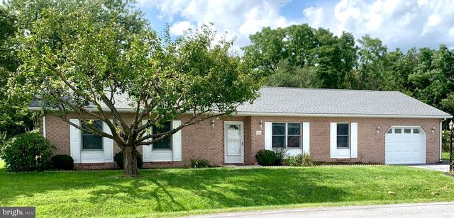15 PLANTATION DR, Hagerstown, MD 21740