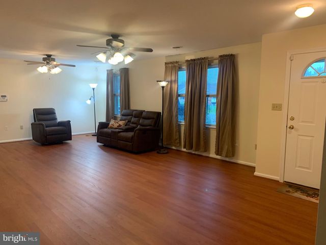 15 PLANTATION DR, Hagerstown, MD 21740