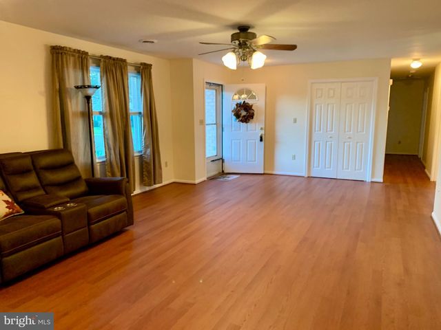 15 PLANTATION DR, Hagerstown, MD 21740