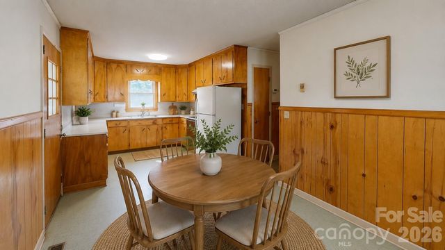 136 Marion Street, Marion, NC 28752