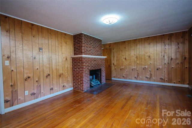 136 Marion Street, Marion, NC 28752