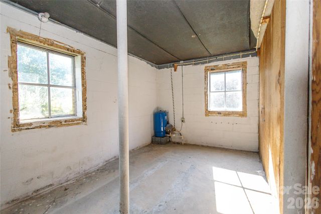 136 Marion Street, Marion, NC 28752