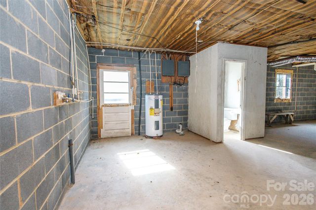 136 Marion Street, Marion, NC 28752