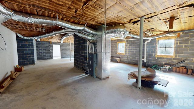 136 Marion Street, Marion, NC 28752
