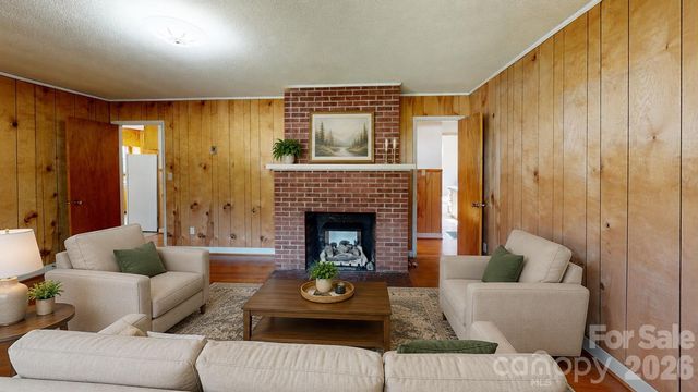 136 Marion Street, Marion, NC 28752