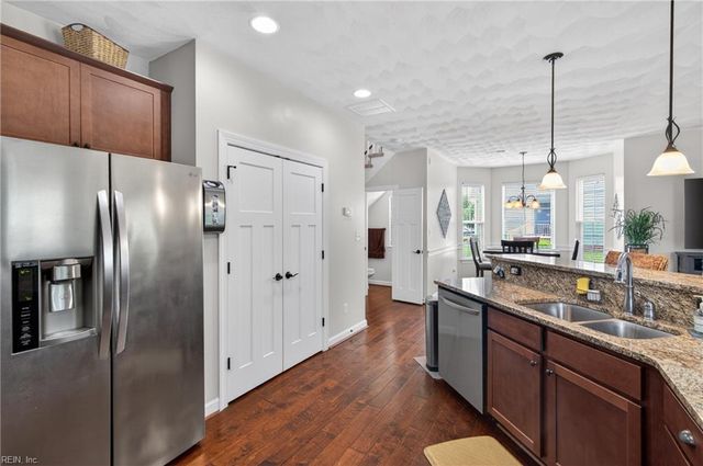 103 Stonehurst RD, Hampton, VA 23669
