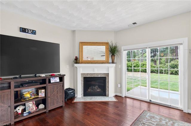 103 Stonehurst RD, Hampton, VA 23669