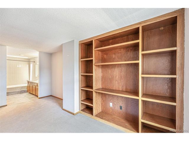 1350 S Idalia St G, Aurora, CO 80017
