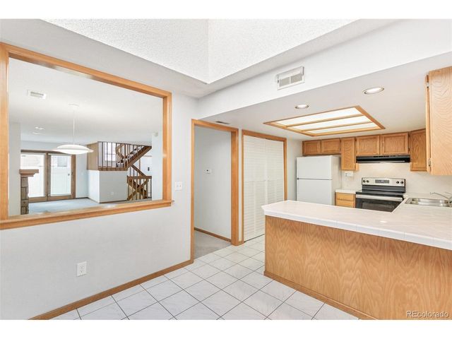 1350 S Idalia St G, Aurora, CO 80017