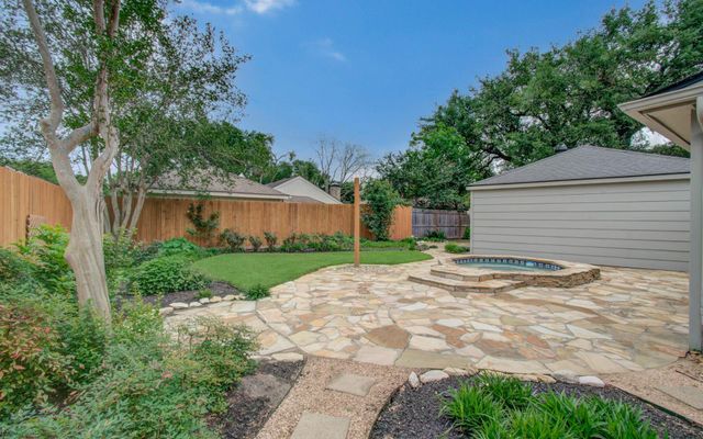 17802 Sorrel Ridge Drive, Spring, TX 77388