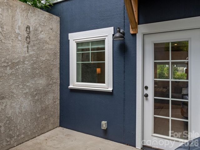 18 Thurland Avenue, Asheville, NC 28803