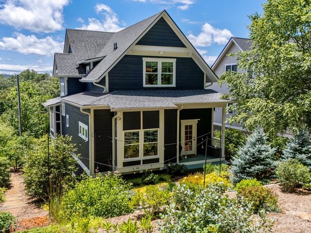 18 Thurland Avenue, Asheville, NC 28803
