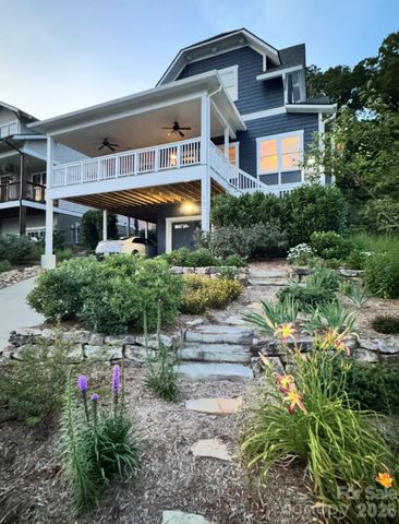 18 Thurland Avenue, Asheville, NC 28803