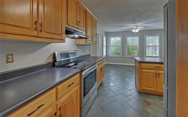 6024 Hulsey Road, Clermont, GA 30527