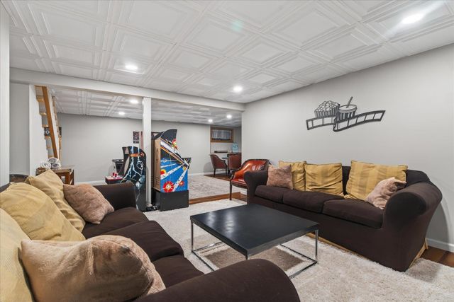 201 Spruce Drive, Andover, VT 05143