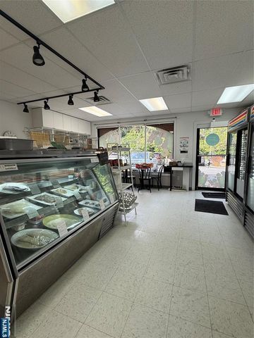 56 Homans, Closter, NJ 07624