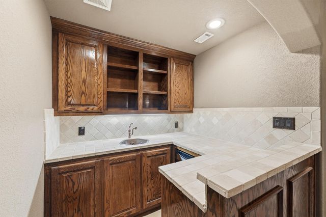 1376 Messina Court, League City, TX 77573