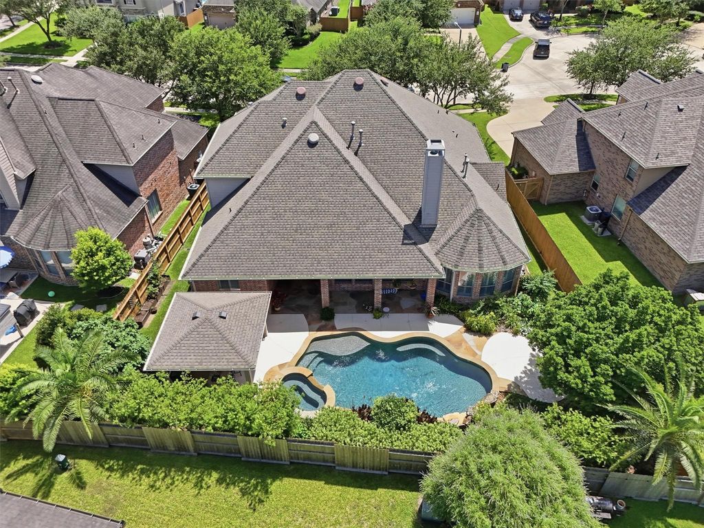 1376 Messina Court, League City, TX 77573
