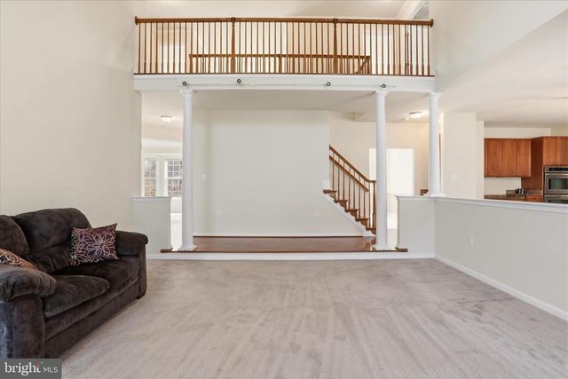 10 CARDIFF CT, Hedgesville, WV 25427