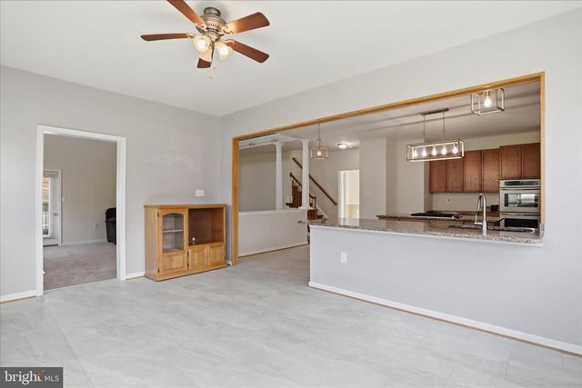 10 CARDIFF CT, Hedgesville, WV 25427