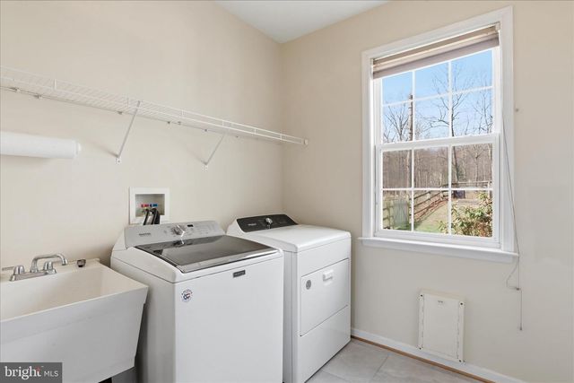 10 CARDIFF CT, Hedgesville, WV 25427