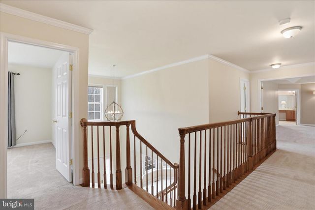 10 CARDIFF CT, Hedgesville, WV 25427