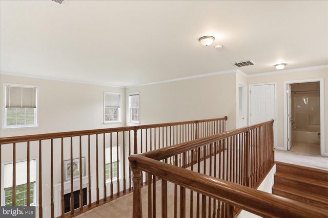 10 CARDIFF CT, Hedgesville, WV 25427