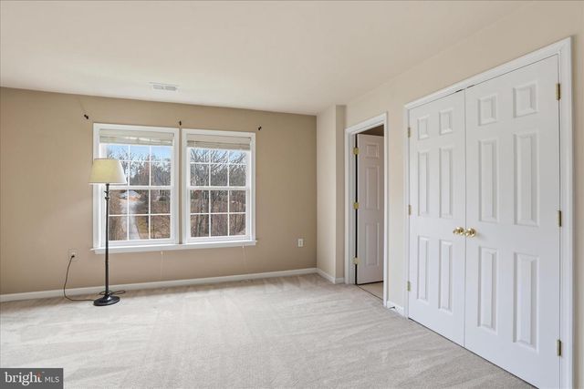 10 CARDIFF CT, Hedgesville, WV 25427