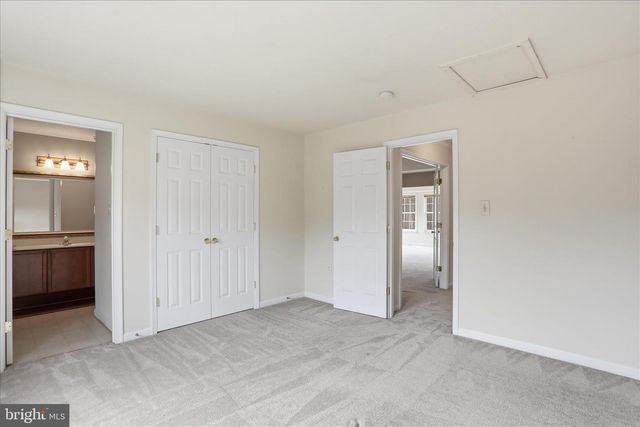 10 CARDIFF CT, Hedgesville, WV 25427