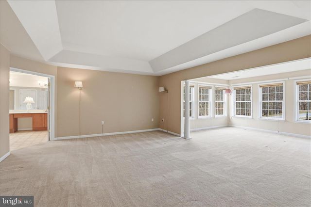 10 CARDIFF CT, Hedgesville, WV 25427