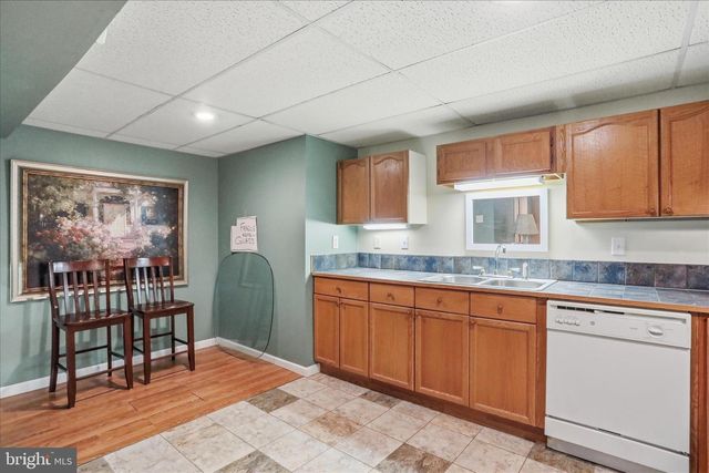 10 CARDIFF CT, Hedgesville, WV 25427