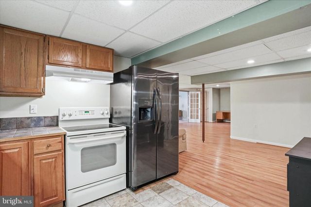 10 CARDIFF CT, Hedgesville, WV 25427