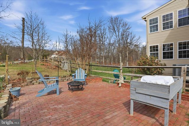 10 CARDIFF CT, Hedgesville, WV 25427