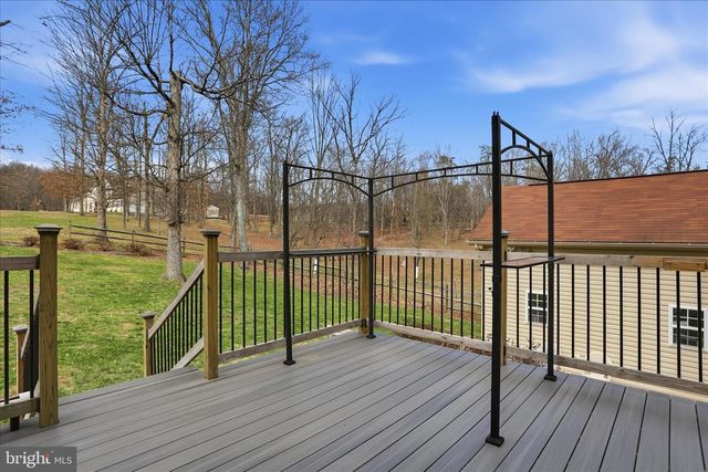 10 CARDIFF CT, Hedgesville, WV 25427
