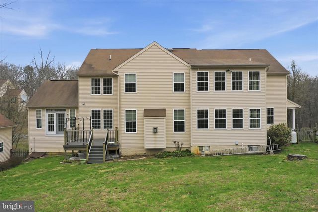 10 CARDIFF CT, Hedgesville, WV 25427