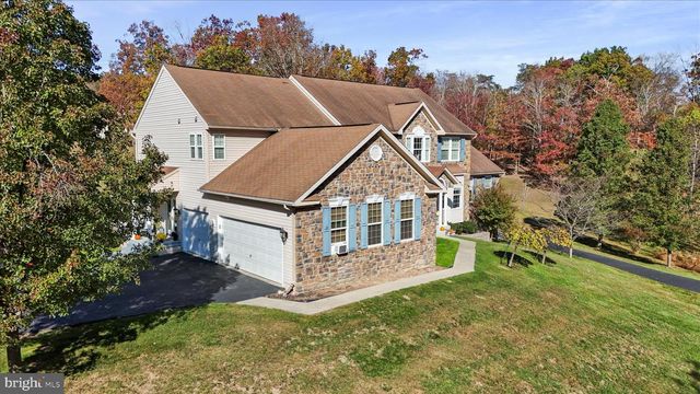 10 CARDIFF CT, Hedgesville, WV 25427