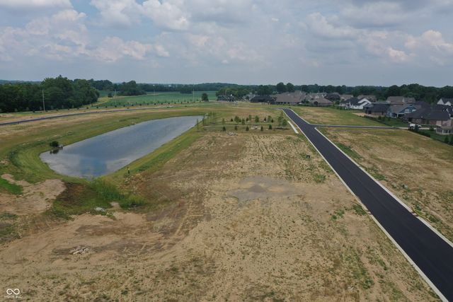 1676 Mill Pond Lane, Franklin, IN 46131