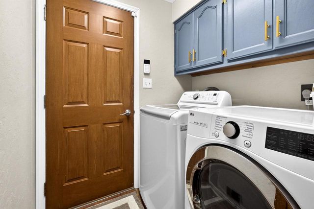 72 THISTLE DOWN COURT, Appleton, WI 54915