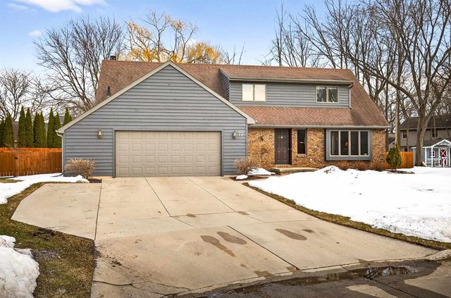 72 THISTLE DOWN COURT, Appleton, WI 54915